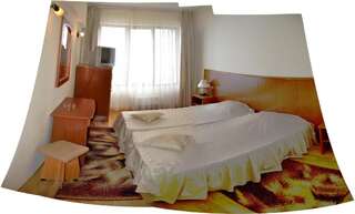 Отель Hotel Unirea Фокшани Двухместный номер с 1 кроватью или 2 отдельными кроватями-7